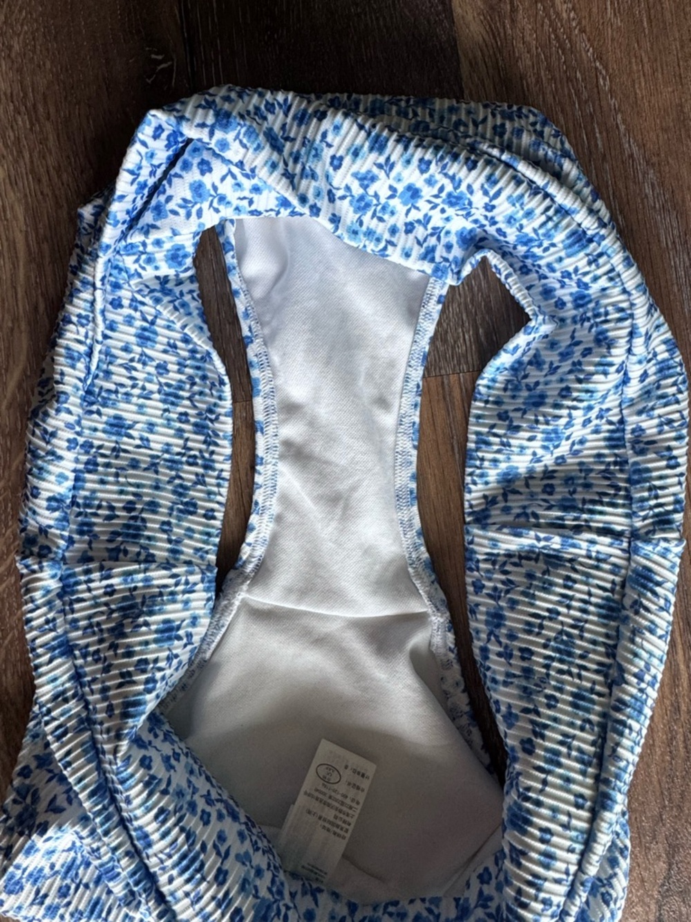 Hollister Blue and White Floral Underwire Bikini Set Curvy collection - Picture 2 of 8